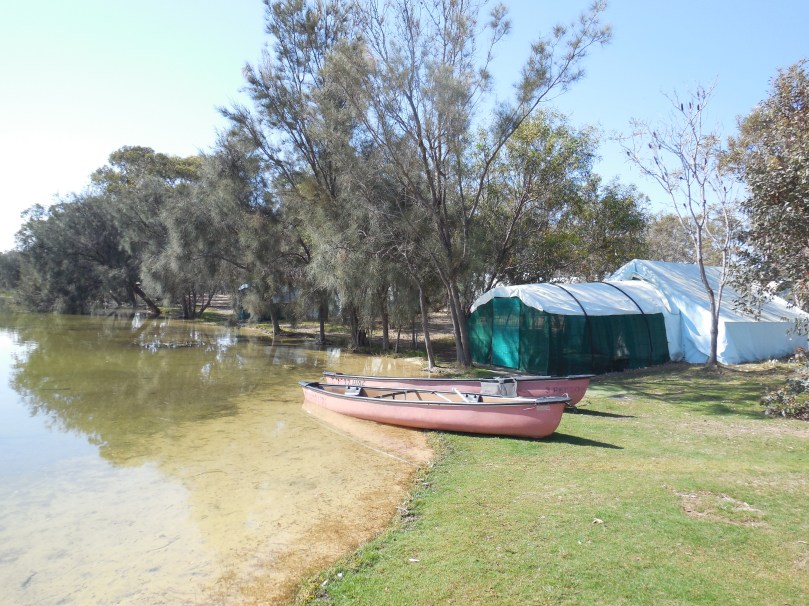 Boshack lakeside tents