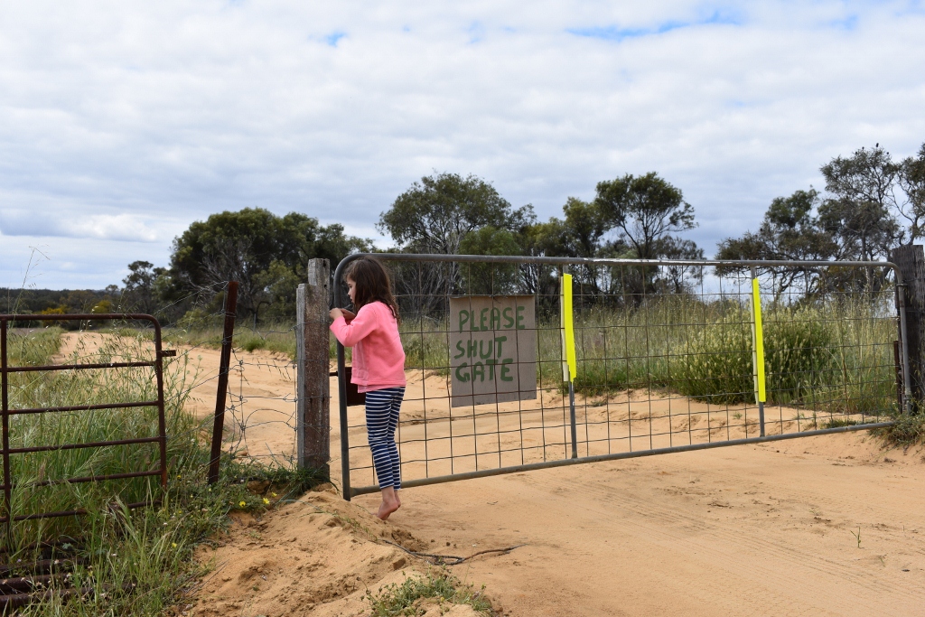 Ten on Ten: Boshack Outback, getting off the grid – Let Me Be Free